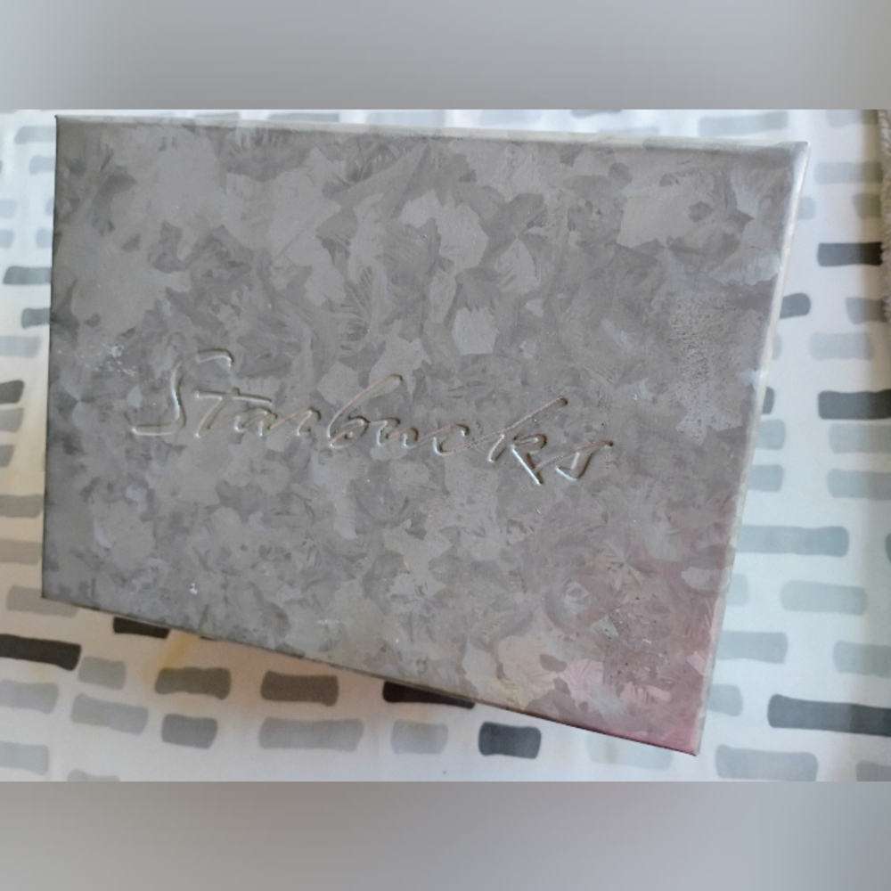 RARE STARBUCKS COLLECTIBLE Brushed Silver Metal Embossed Candy Tin 2000 MINT CO.